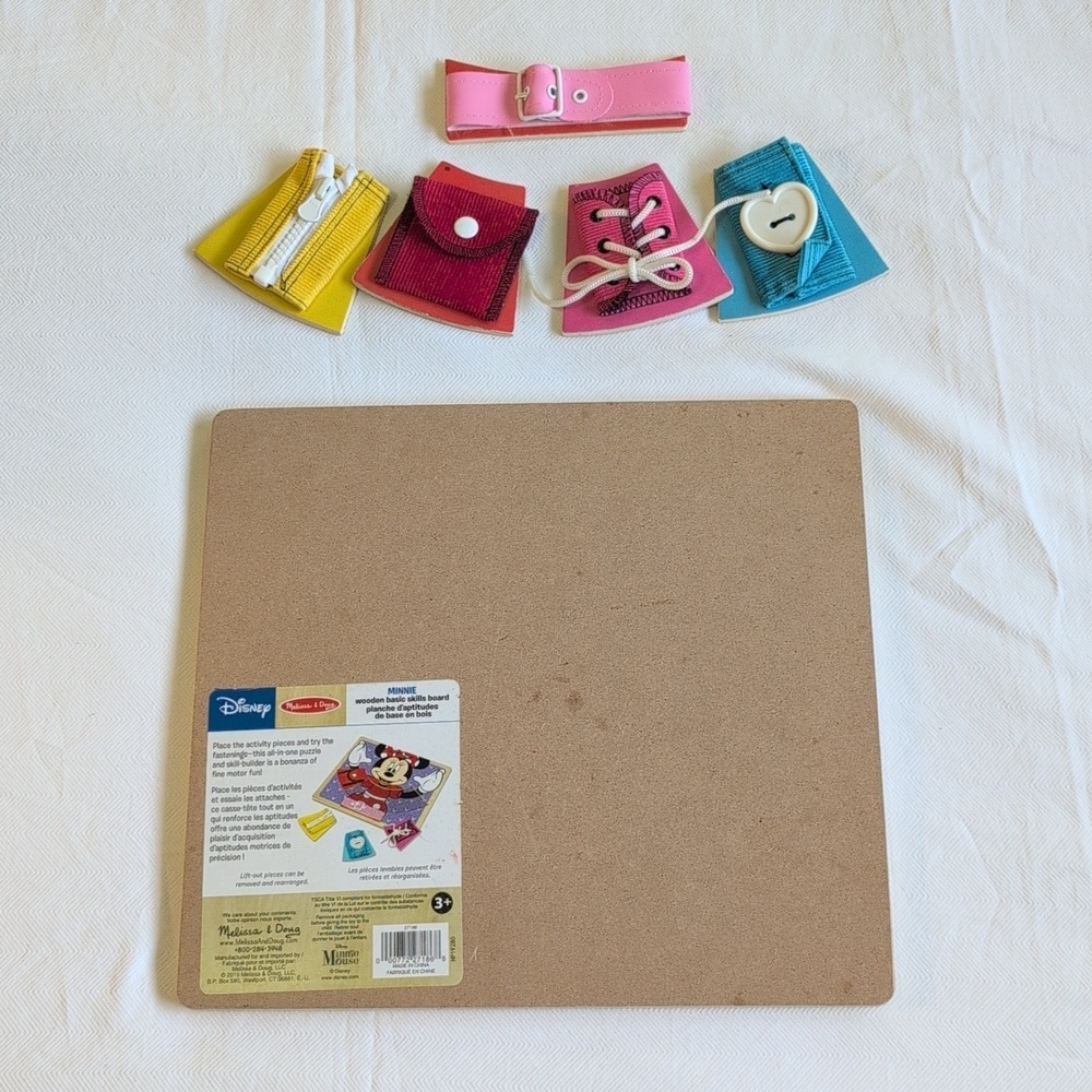 melissa & doug x disney minnie mouse wooden basic skills puzzle board age 3 YRS+ - Picture 9 of 9